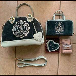 Blue Juicy Couture Pet Carrier & Accessories!